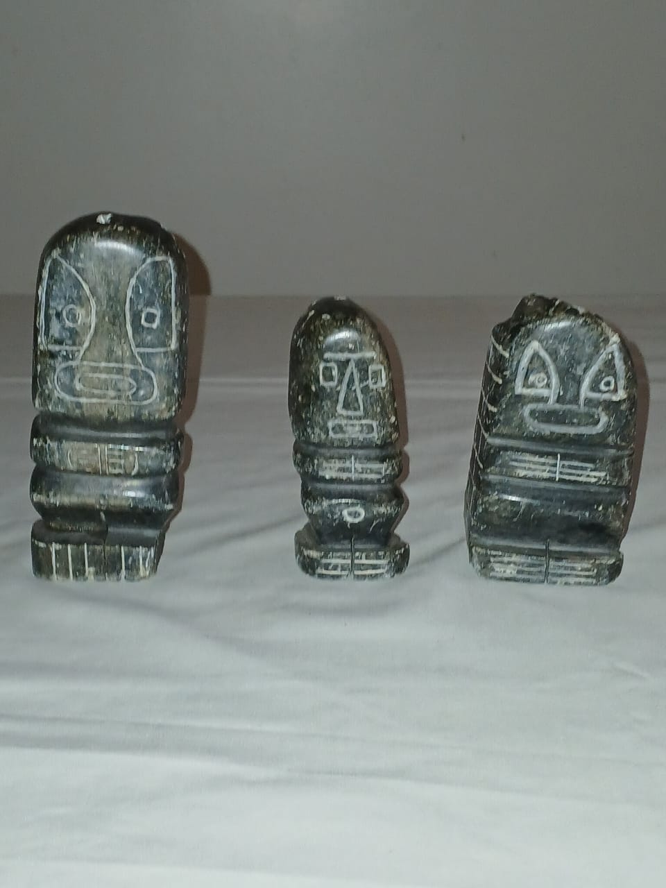 Tres Piedras Talladas